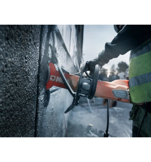 Husqvarna Construction K4000 Electric Cut-N-Break Saw Husqvarna Construction K4000 Electric Cut-N-Break Saw