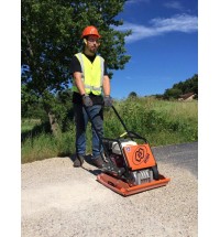 MBW GP2000 165lb Plate Compactor with Honda GX160 Engine